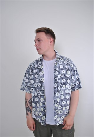 ABSTRACT PATTERN HOLIDAYS SHIRT, SIZE M