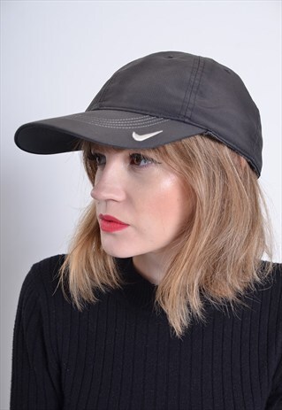 VINTAGE NIKE BASEBALL CAP HAT BLACK
