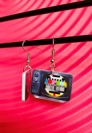 VINTAGE INSPIRED EARRINGS TELEVISION IN GREY W COLOUR DETAIL