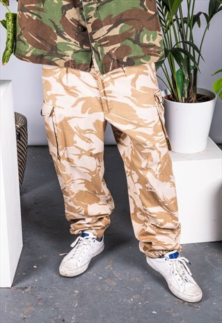 VINTAGE COMBAT TROUSERS IN BEIGE DESERT CAMO PATTERN