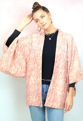 VINTAGE TRADITIONAL JAPANESE PASTEL PINK KIMONO JACKET