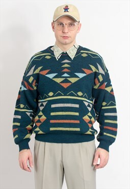 Vintage retro pullover sweater in geometric pattern jumper