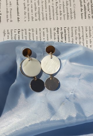 TRIO LAYERED CIRCLE DANGLE EARRINGS