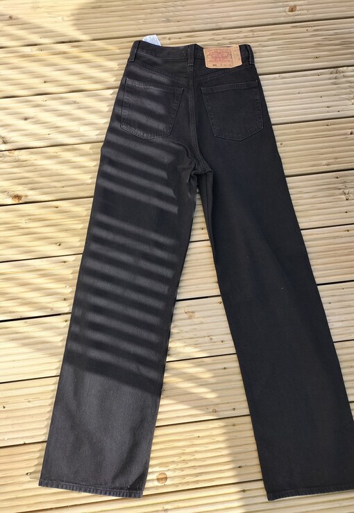 garment image