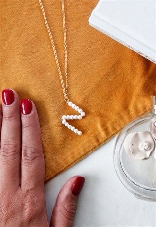 PEARL MONOGRAM INITIAL 'N' GOLD CHAIN STATEMENT NECKLACE
