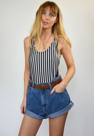 VINTAGE 90S DARK DENIM BLUE HIGH WAISTED SHORTS