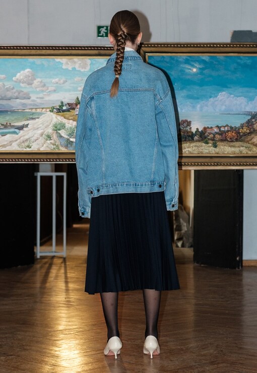 garment image