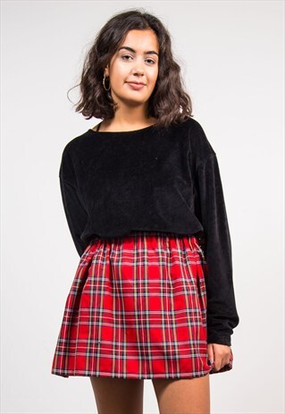 VINTAGE 90'S BLACK LONG SLEEVE ROUND NECK VELVET TOP