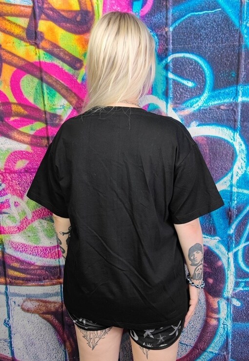 garment image