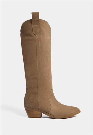 BEIGE KNEE-HIGH BOOTS WITH EMBROIDERY