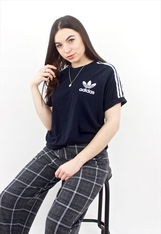 90'S RETRO NAVY & WHITE ADIDAS T-SHIRT