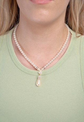 VINTAGE LOTUS FAUX PEARL NECKLACE
