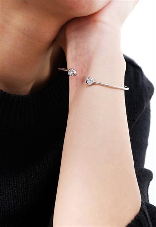 CLASSIC ROUND STERLING SILVER BANGLE