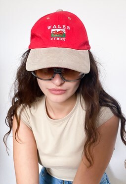 Vintage 90s Wales Cymru baseball dad cap in red / beige