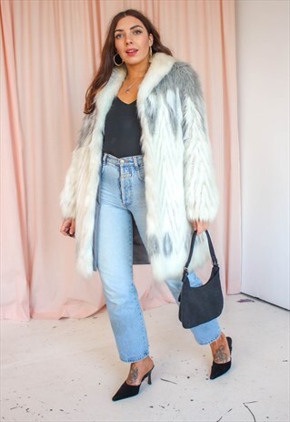VINTAGE 80S ASTRAKAN FAUX FUR COAT IN WHITE & GREY