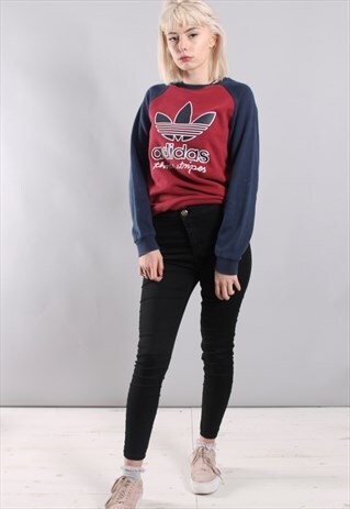 VINTAGE ADIDAS SWEATSHIRT