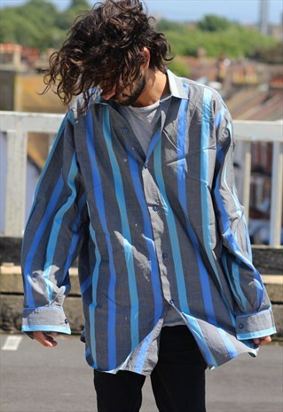 VINTAGE // 90'S // CASUAL SHIRT