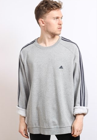 VINTAGE ADIDAS SWEATSHIRT