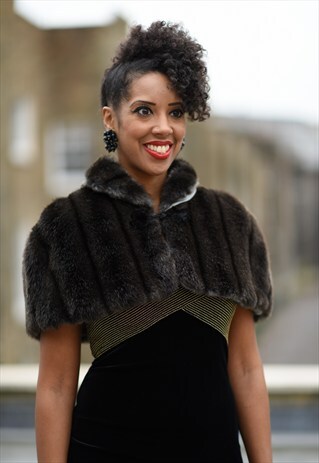 VINTAGE FAUX FUR CAPE