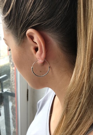 GREY THREAD HOOP EARRINGS
