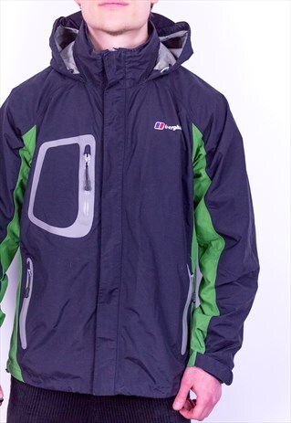 VINTAGE BERGHAUS JACKET IN BLACK & GREEN LARGE