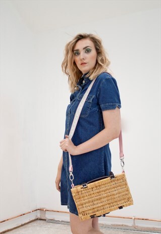 CLO WICKER CROSS BODY BAG WITH PINK GLITTER STRAP