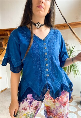 VINTAGE 90'S EMBROIDERED BOHEMIAN BLUE TOP - M