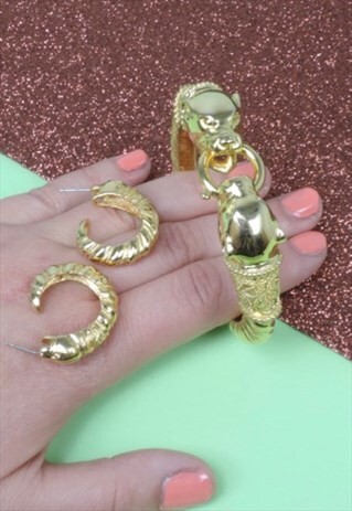 VINTAGE GOLD METAL PANTHER BRACELET AND EARRING SET