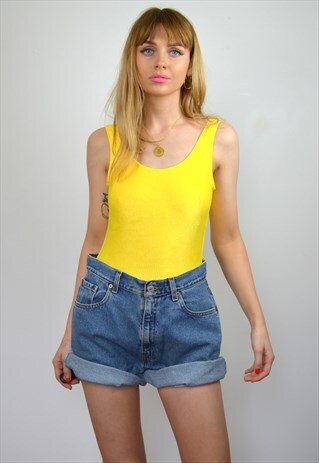 VINTAGE 90S LEVI'S DENIM BLUE HIGH WAISTED SHORTS