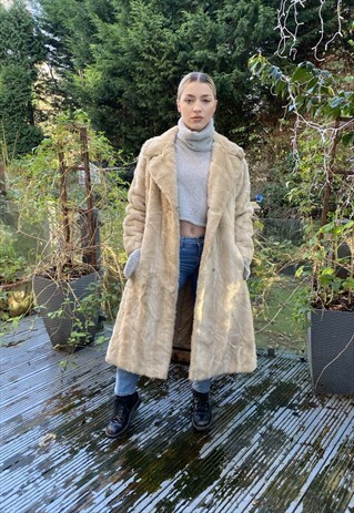 VINTAGE GLAM FAUX FUR COAT