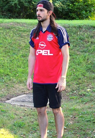 VINTAGE 90S ADIDAS BAYERN MUNICH SOCCER JERSEY - MEDIUM