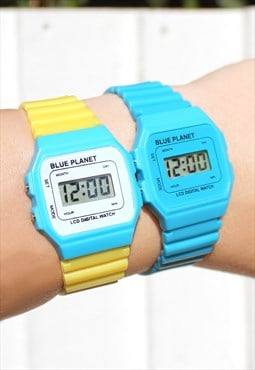 Wear & Share Set of 2 LCD Watches