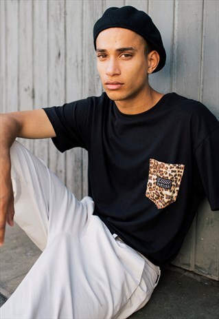 BLACK T-SHIRT LEOPARD POCKET