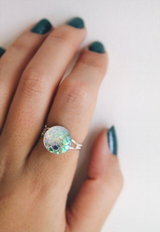 IRIDESCENT MERMAID SCALE RING