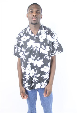 VINTAGE 90'S BLACK FLORAL PATTERNED SHIRT