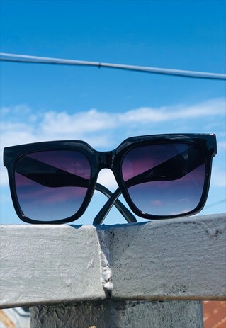 RETRO WOMEN BLACK LATE 90S HIPSTER SUNGLASSES EYEWEAR HM