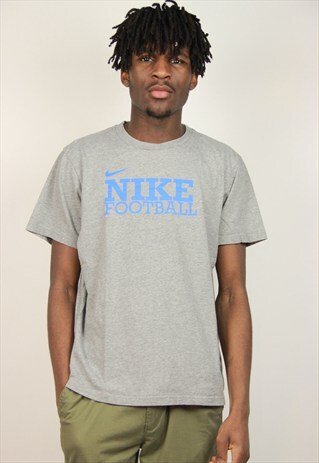 VINTAGE NIKE TSHIRT