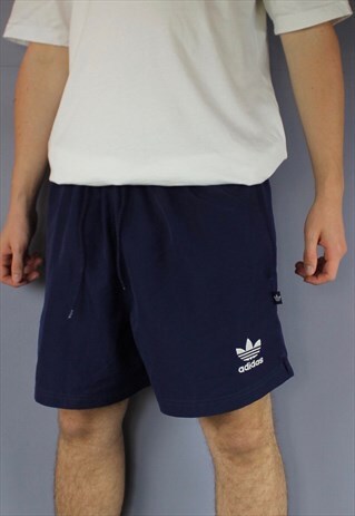 VINTAGE ADIDAS SHORTS IN NAVY WITH POCKETS, EMBROIDERED TREF
