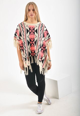 VINTAGE KNITWEAR PONCHO IN AZTEC PRINT