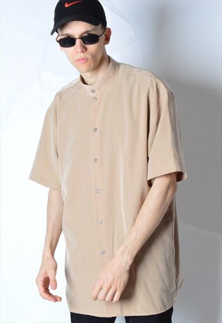 VINTAGE 90S BEIGE MINIMALIST COLLARLESS SHORT SLEEVE SHIRT