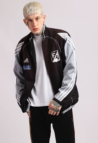 VINTAGE ADIDAS SHELL JACKET