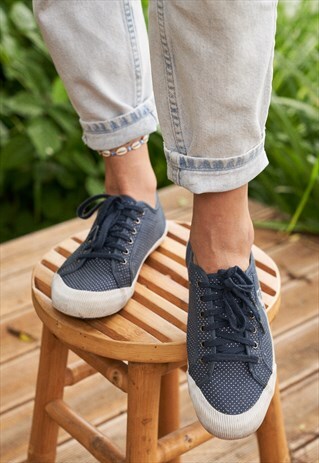 90'S VINTAGE LE COQ SPORTIF TRAINERS NAVY