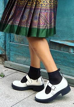 Second hand white Prada loafers. Size 37 / UK 4