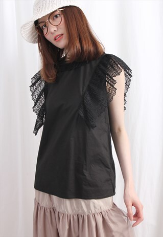 (KOREAN) MICRO PLEATED FLORAL LACE TRIMS VEST BLACK