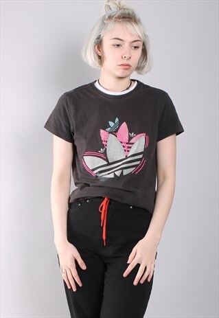 VINTAGE ADIDAS T-SHIRT