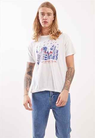 VINTAGE CHICAGO TOUR GRAPHIC PRINT T-SHIRT
