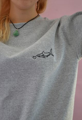 EMBROIDERED SHARK HEART GREY SWEATER