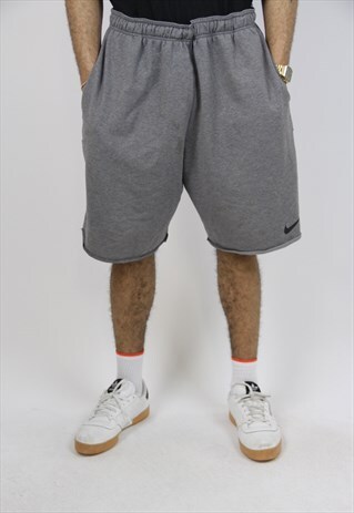 VINTAGE NIKE GREY SPORT SHORTS