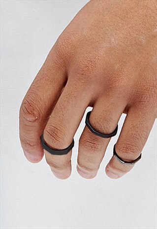 54 FLORAL SLIM EDGED BAND METAL SIGNET RING - BLACK