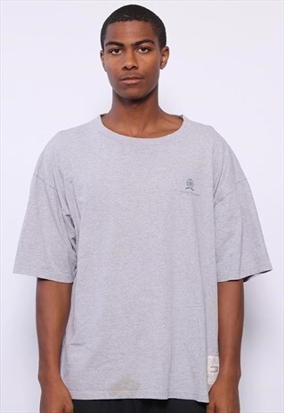 VINTAGE TOMMY HILFIGER CHEST LOGO T-SHIRT GREY